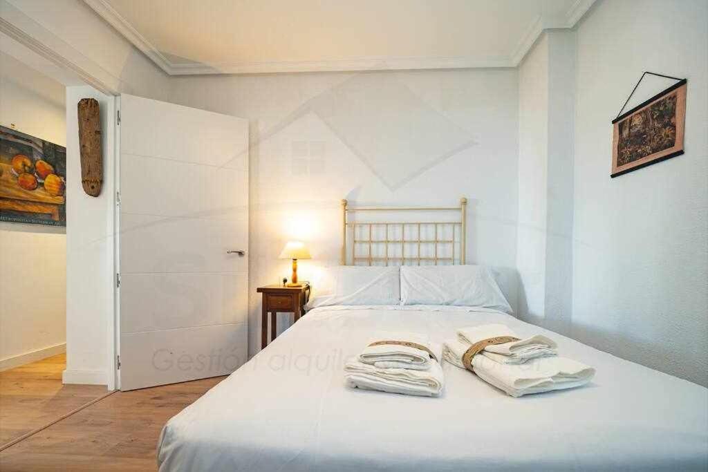 La Capilla Apartamento Oviedo Bagian luar foto